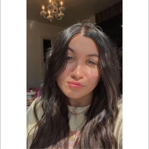 Meet your Posher, Mélody